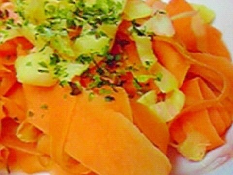 レンジで簡単☆人参とキャベツのおかず♪